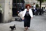 Amsterdam 1 juli 2022
Imca Marina met een vriendin en haar hondje in het centrum van Amsterdam