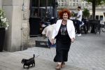Amsterdam 1 juli 2022
Imca Marina met een vriendin en haar hondje in het centrum van Amsterdam