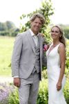 Oosterblokker 18 juni 2022
Irene Schouten en Dirkjan Mak trouwen in de tuin bij de ouders van Dirkjan .