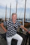 Volendam 30 juni 2022
CD presentatie bij Lotje van Edwin v Hoevelaak en zijn vriendin Natasja Poels . jan Keizer reikte de eerste cd uit.