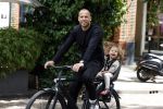 Amsterdam 13 juni 2022
Johnny Heitinga met zijn dochter Rixo in Amsterdam zuid