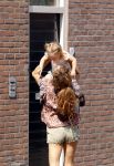 Monnickendam 19 juli 2022
Katja Schuurman met haar dochtertje Coco aan het winkelen