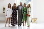 Den Haag 24 juni 2022
Het jaarlijkse fotouurtje in paleis Noordeinde. Aanwezig Koning Willem Alexander Koningin Maxima Prinses Amalia Prinses Alexia en Prinses Ariane