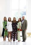 Den Haag 24 juni 2022
Het jaarlijkse fotouurtje in paleis Noordeinde. Aanwezig Koning Willem Alexander Koningin Maxima Prinses Amalia Prinses Alexia en Prinses Ariane