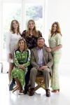 Den Haag 24 juni 2022
Het jaarlijkse fotouurtje in paleis Noordeinde. Aanwezig Koning Willem Alexander Koningin Maxima Prinses Amalia Prinses Alexia en Prinses Ariane