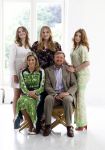 Den Haag 24 juni 2022
Het jaarlijkse fotouurtje in paleis Noordeinde. Aanwezig Koning Willem Alexander Koningin Maxima Prinses Amalia Prinses Alexia en Prinses Ariane