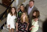 Den Haag 24 juni 2022
Het jaarlijkse fotouurtje in paleis Noordeinde. Aanwezig Koning Willem Alexander Koningin Maxima Prinses Amalia Prinses Alexia en Prinses Ariane