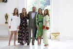 Den Haag 24 juni 2022
Het jaarlijkse fotouurtje in paleis Noordeinde. Aanwezig Koning Willem Alexander Koningin Maxima Prinses Amalia Prinses Alexia en Prinses Ariane