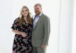 Den Haag 24 juni 2022
Het jaarlijkse fotouurtje in paleis Noordeinde. Aanwezig Koning Willem Alexander Koningin Maxima Prinses Amalia Prinses Alexia en Prinses Ariane