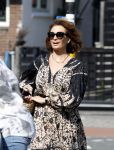 Huizen 19 juli 2022
Leontine Borsato bij de benzinepomp.