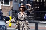 Huizen 19 juli 2022
Leontine Borsato bij de benzinepomp.