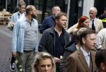 Amsterdam 6 juli 2022
Precies 1 jaar geleden werd op deze plek Peter R de Vries neergeschoten. De redaktie en presentatoren van RTL Boulevard leggen een witte roos neer . OA aanwezig Georgette Schlick Peter v d Vorst Sven Sauve Marieke Elsinga Vivienne v d Assem Aran Bade Jeroen Kijk in de Vegte Arno Kantelberg Eveline Stallaart Clarice Stenger Leon de Ruyter Dries Roelvink en Tim Oliehoek . Luuk Ikkink