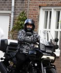 Alkmaar 14 juli 2022
Marco Borsato op zijn nieuwe Harley davidson Pan America 1250 Specoal Motor in de straten van Alkmaar .