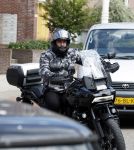 Alkmaar 14 juli 2022
Marco Borsato op zijn nieuwe Harley davidson Pan America 1250 Specoal Motor in de straten van Alkmaar .