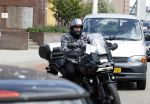 Alkmaar 14 juli 2022
Marco Borsato op zijn nieuwe Harley davidson Pan America 1250 Specoal Motor in de straten van Alkmaar .