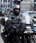 Alkmaar 14 juli 2022
Marco Borsato op zijn nieuwe Harley davidson Pan America 1250 Specoal Motor in de straten van Alkmaar .