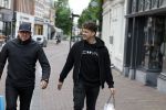 Alkmaar 7 juli 2022
Mary Borsato viert haar 77e verjaardag in eetcafe Pluim in Alkmaar.
Oa aanwezig Sylvana Borsato Romy Omtzigt Jacky Omtzigt Luca Borsato Jada Borsato Marco Borsato en Senna Borsato.