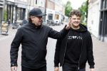 Alkmaar 7 juli 2022
Mary Borsato viert haar 77e verjaardag in eetcafe Pluim in Alkmaar.
Oa aanwezig Sylvana Borsato Romy Omtzigt Jacky Omtzigt Luca Borsato Jada Borsato Marco Borsato en Senna Borsato.