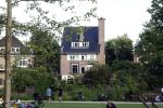 Amsterdam 8 juli 2022
Marco v Basten heeft zijn huis aan het vondelpark voor ruim 13 miljoen euro verkocht.