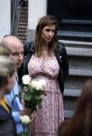 Amsterdam 6 juli 2022
Precies 1 jaar geleden werd op deze plek Peter R de Vries neergeschoten. De redaktie en presentatoren van RTL Boulevard leggen een witte roos neer . OA aanwezig Georgette Schlick Peter v d Vorst Sven Sauve Marieke Elsinga Vivienne v d Assem Aran Bade Jeroen Kijk in de Vegte Arno Kantelberg Eveline Stallaart Clarice Stenger Leon de Ruyter Dries Roelvink en Tim Oliehoek .