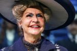 Amsterdam 12 juli 2022
Mariska v Kolck wordt na voorstelling de titanic in het nieuwe delamar theater gehuldigd door Hans Cornelisse ivm haar 25 jarig musical leven..