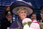 Amsterdam 12 juli 2022
Mariska v Kolck wordt na voorstelling de titanic in het nieuwe delamar theater gehuldigd door Hans Cornelisse ivm haar 25 jarig musical leven..