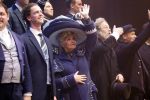Amsterdam 12 juli 2022
Mariska v Kolck wordt na voorstelling de titanic in het nieuwe delamar theater gehuldigd door Hans Cornelisse ivm haar 25 jarig musical leven..
