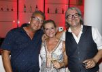 Amsterdam 12 juli 2022
Mariska v Kolck wordt na voorstelling de titanic in het nieuwe delamar theater gehuldigd door Hans Cornelisse ivm haar 25 jarig musical leven..Mariska met haar broers