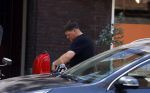 Amsterdam 18 juli 2022
Martijn Krabbe doet boodschappen op zijn vespa scooter