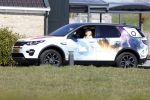 Marsum 26 maart 2022
Crematie van Piet Paulusma bij crematorium Andringstate. Piet zijn auto's stonden voor de aula geparkeerd . Martsje Paulusma