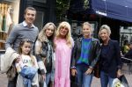 Alkmaar 7 juli 2022
Mary Borsato viert haar 77e verjaardag in eetcafe Pluim in Alkmaar.
Oa aanwezig Sylvana Borsato Romy Omtzigt Jacky Omtzigt Luca Borsato Jada Borsato Marco Borsato en Senna Borsato.
