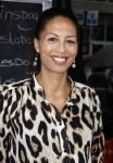 Amsterdam 26 juni 2022
Presentatie nieuwe lijn van Patty Brard en het kruitvat bij de borrelbar. Maureen du Toit