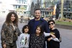 Amsterdam 27 maart 2022
Premiere Sonic in Pathe arena met in de hoofdrollen Najib Amhali Carolina Dijkhuizen .
Najib kwam met zijn vrouw Niama en hun zoons
