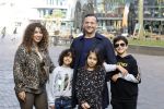 Amsterdam 27 maart 2022
Premiere Sonic in Pathe arena met in de hoofdrollen Najib Amhali Carolina Dijkhuizen .
Najib kwam met zijn vrouw Niama en hun zoons
