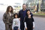 Amsterdam 27 maart 2022
Premiere Sonic in Pathe arena met in de hoofdrollen Najib Amhali Carolina Dijkhuizen .
Najib kwam met zijn vrouw Niama en hun zoons