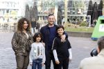 Amsterdam 27 maart 2022
Premiere Sonic in Pathe arena met in de hoofdrollen Najib Amhali Carolina Dijkhuizen .
Najib kwam met zijn vrouw Niama en hun zoons