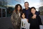 Amsterdam 27 maart 2022
Premiere Sonic in Pathe arena met in de hoofdrollen Najib Amhali Carolina Dijkhuizen .
Najib kwam met zijn vrouw Niama en hun zoons