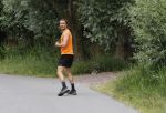 Uitdam 14 juli 2022
Niek Schrijvershof de nieuwe vriend van Katja Schuurman hard aan het lopen in de woonplaats van Katja