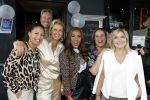 Amsterdam 26 juni 2022
Presentatie nieuwe lijn van Patty Brard en het kruitvat bij de borrelbar. Patty Brard Maureen du Toit Anouk Smulders Selma v Dijk Victor Brand en Gallyon v Vessem