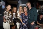 Amsterdam 26 juni 2022
Presentatie nieuwe lijn van Patty Brard en het kruitvat bij de borrelbar. Patty Brard Maureen du Toit Anouk Smulders Selma v Dijk en Victor Brand