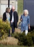 Marsum 26 maart 2022
Crematie van Piet Paulusma bij crematorium Andringstate. Piet zijn auto's stonden voor de aula geparkeerd . Ex vrouw Piet Paulusma