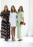 Den Haag 24 juni 2022
Het jaarlijkse fotouurtje in paleis Noordeinde. Aanwezig Koning Willem Alexander Koningin Maxima Prinses Amalia Prinses Alexia en Prinses Ariane