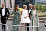 Amsterdam 25 juni 2022
Het damdiner tbv het aidsfonds wordt voor de 30e keer georganiseerd . Het vind dit jaar plaats in AFAS Live. Prinses Mabel kwam met haar zussen