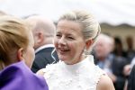 Amsterdam 25 juni 2022
Het damdiner tbv het aidsfonds wordt voor de 30e keer georganiseerd . Het vind dit jaar plaats in AFAS Live. Prinses Mabel kwam met haar zussen