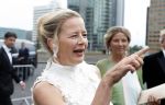 Amsterdam 25 juni 2022
Het damdiner tbv het aidsfonds wordt voor de 30e keer georganiseerd . Het vind dit jaar plaats in AFAS Live. Prinses Mabel kwam met haar zussen