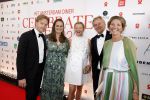 Amsterdam 25 juni 2022
Het damdiner tbv het aidsfonds wordt voor de 30e keer georganiseerd . Het vind dit jaar plaats in AFAS Live. Prinses Mabel kwam met haar zussen
