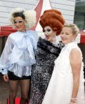 Amsterdam 25 juni 2022
Het damdiner tbv het aidsfonds wordt voor de 30e keer georganiseerd . Het vind dit jaar plaats in AFAS Live. Prinses Mabel kwam met haar zussen