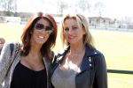 Utrecht 27 maart 2022
Bij voetbalclub DHSC in Utrecht wordt een dag georganiseerd waar geld opgehaald wordt voor Ukraine. Rachel Hazes en Jacqueline Laats
