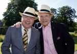 Haarzuilens 22 juni 2022
Haringparty bij kasteel de Haar in Haarzuilens .
Ronnie Tober en Jan Jochems