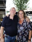 Amsterdam 26 juni 2022
Presentatie nieuwe lijn van Patty Brard en het kruitvat bij de borrelbar. Selma v Dijk met haar man